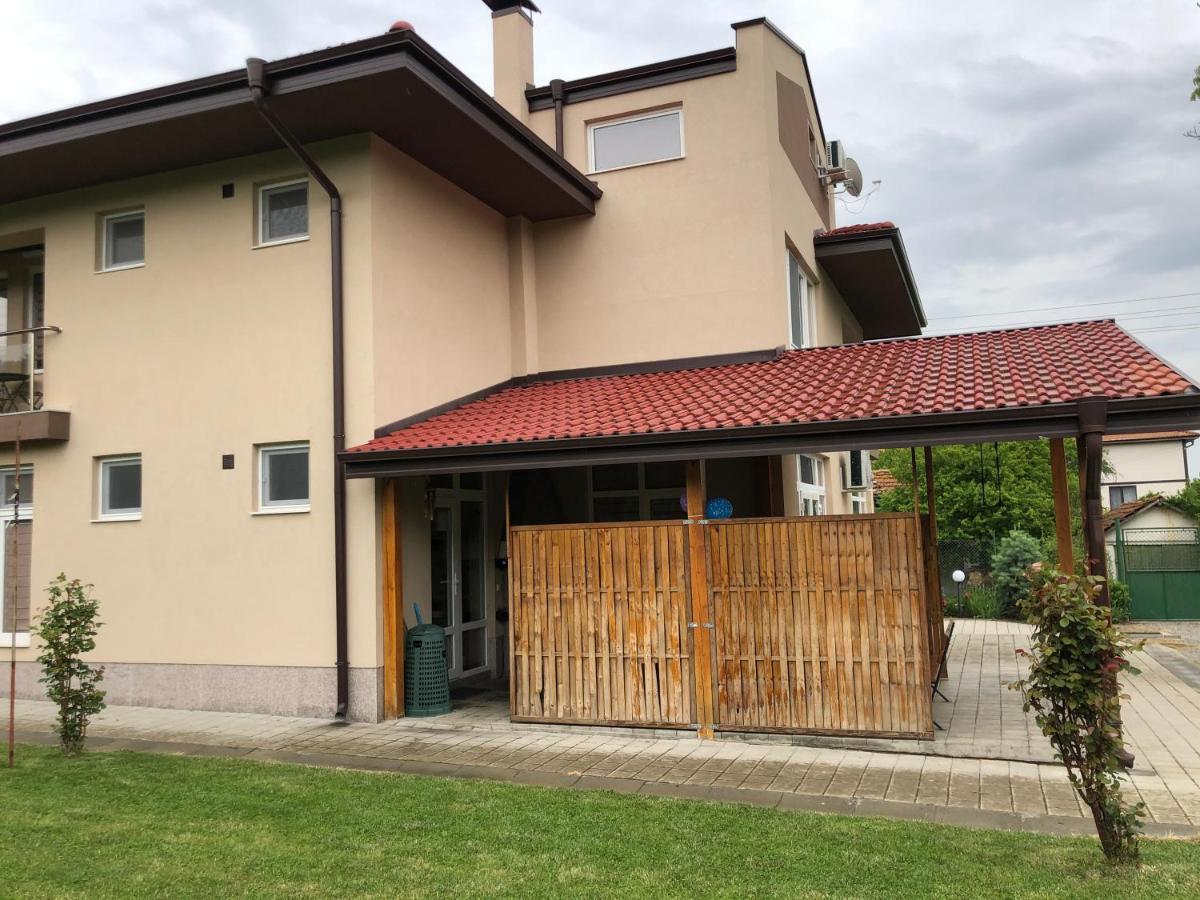 Villa Jerman Konska Екстериор снимка